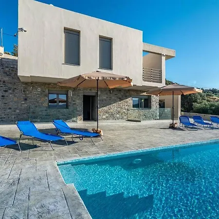 Modern Private With Infinity Pool Villa